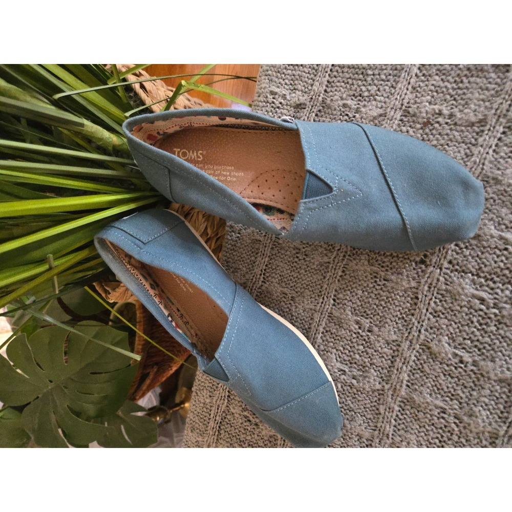 TOMS Classic Alpargata Blue Canvas Slip On Flats Women Size 7